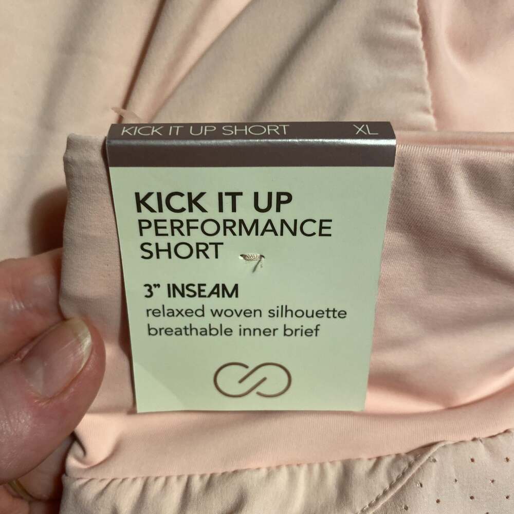 CALIA by Carrie Underwood Kick It Up Performance Short Fitness Sport Sz XL